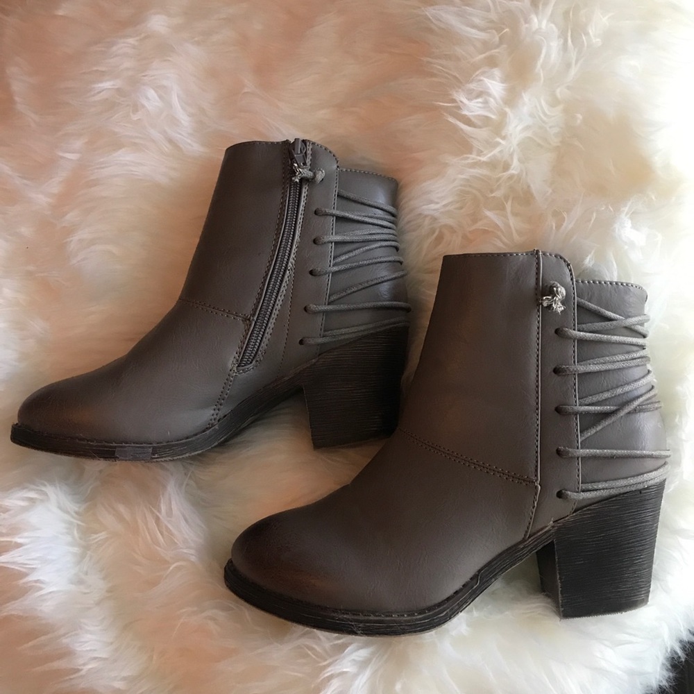 Rustic grey/brown/metallic booties! - Picture 3 of 8